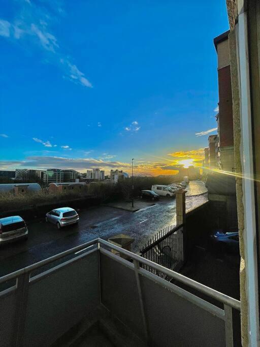 Ferienwohnung Stunning Flat By Quayside With Balcony!! Newcastle upon Tyne Exterior foto